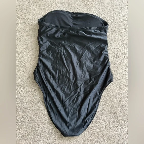 NWOT Good American high cut black strapless swimsuit. Size large (3). - Picture 4 of 6
